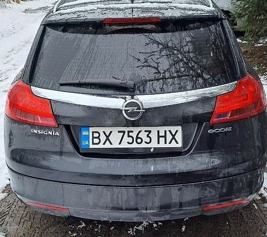 Чорний Опель Інсігнія, об'ємом двигуна 2 л та пробігом 280 тис. км за 6900 $, фото 1 на Automoto.ua
