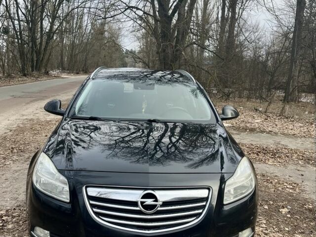 Опель Инсигния 2010 в Вышгороде на Automoto.ua Черный Опель Инсигния, объемом двигателя 2 л и пробегом 240 тыс. км за 7000 $, фото 1 на Automoto.ua
