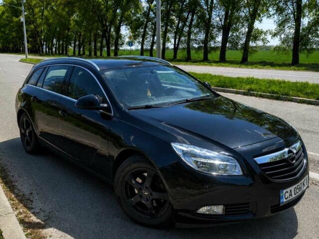 Чорний Опель Інсігнія, об'ємом двигуна 2 л та пробігом 289 тис. км за 6300 $, фото 1 на Automoto.ua