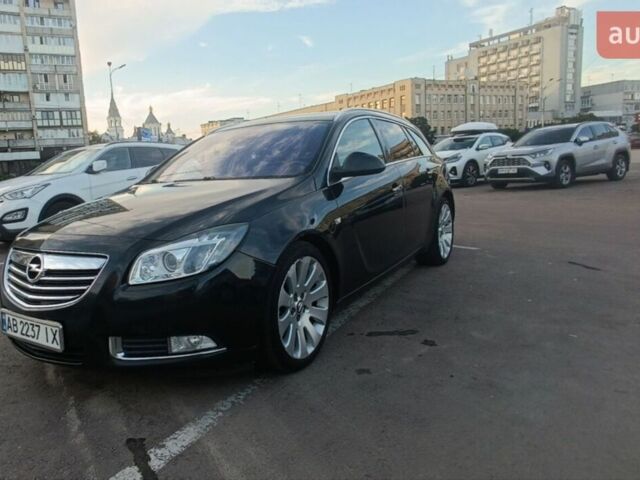 Черный Опель Инсигния, объемом двигателя 1.96 л и пробегом 400 тыс. км за 6699 $, фото 1 на Automoto.ua