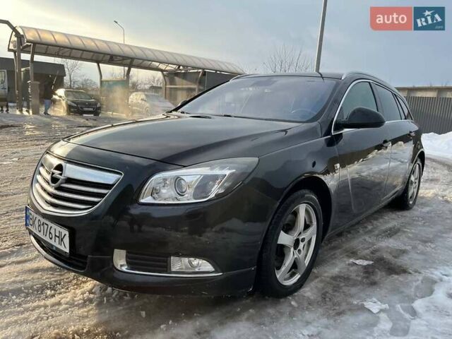 Черный Опель Инсигния, объемом двигателя 2 л и пробегом 298 тыс. км за 6300 $, фото 1 на Automoto.ua