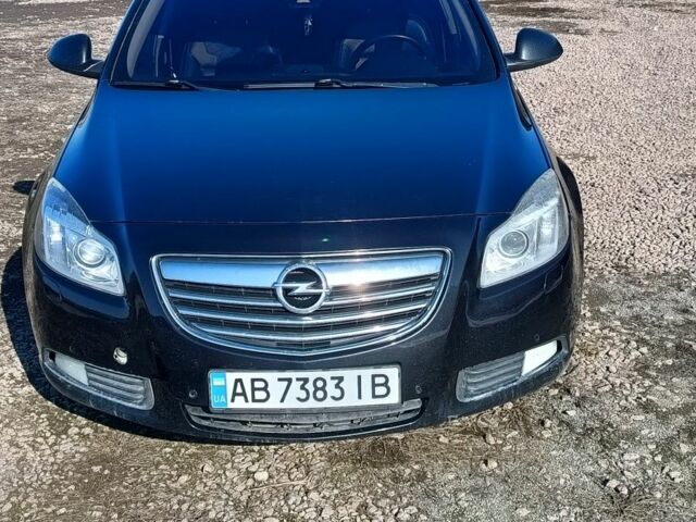 Черный Опель Инсигния, объемом двигателя 2 л и пробегом 218 тыс. км за 6850 $, фото 1 на Automoto.ua