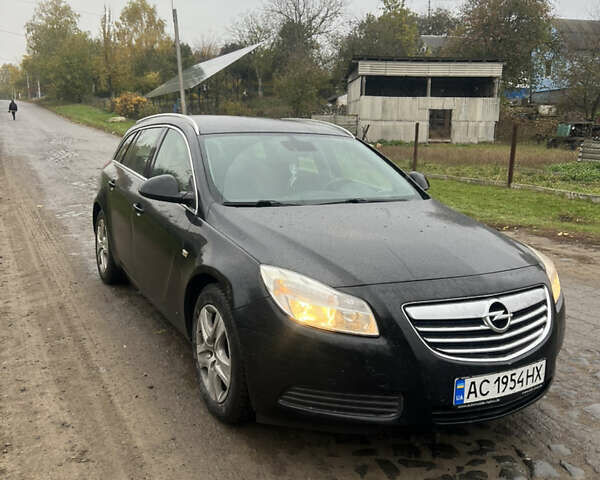 Чорний Опель Інсігнія, об'ємом двигуна 1.96 л та пробігом 215 тис. км за 7777 $, фото 1 на Automoto.ua