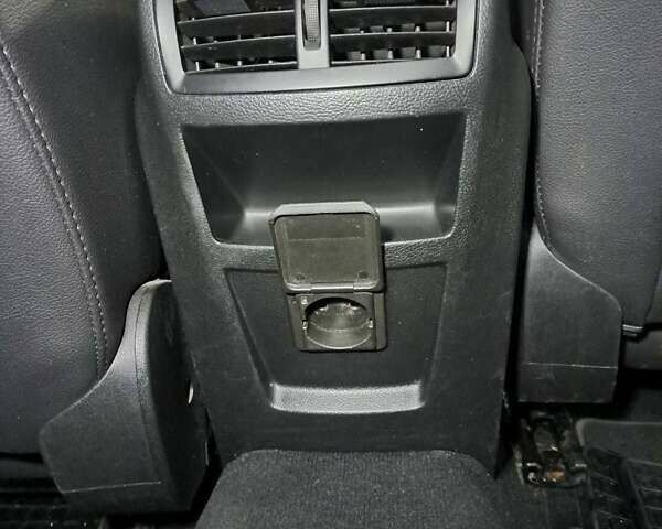 Черный Опель Инсигния, объемом двигателя 2 л и пробегом 350 тыс. км за 7999 $, фото 1 на Automoto.ua