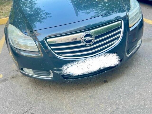 Черный Опель Инсигния, объемом двигателя 0 л и пробегом 217 тыс. км за 4000 $, фото 1 на Automoto.ua