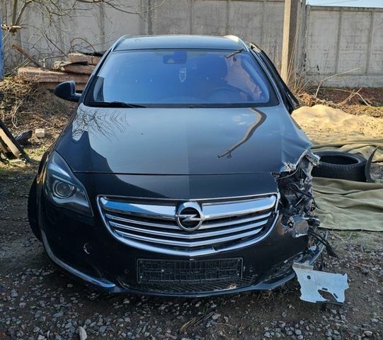 Чорний Опель Інсігнія, об'ємом двигуна 1.96 л та пробігом 256 тис. км за 3200 $, фото 1 на Automoto.ua
