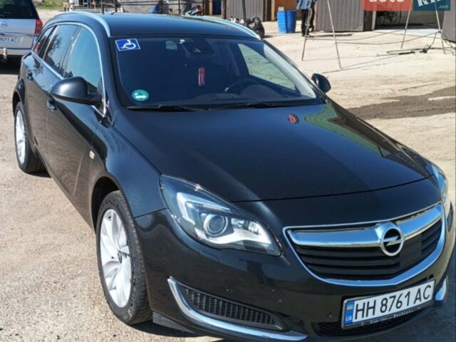 Черный Опель Инсигния, объемом двигателя 1.96 л и пробегом 240 тыс. км за 10500 $, фото 1 на Automoto.ua