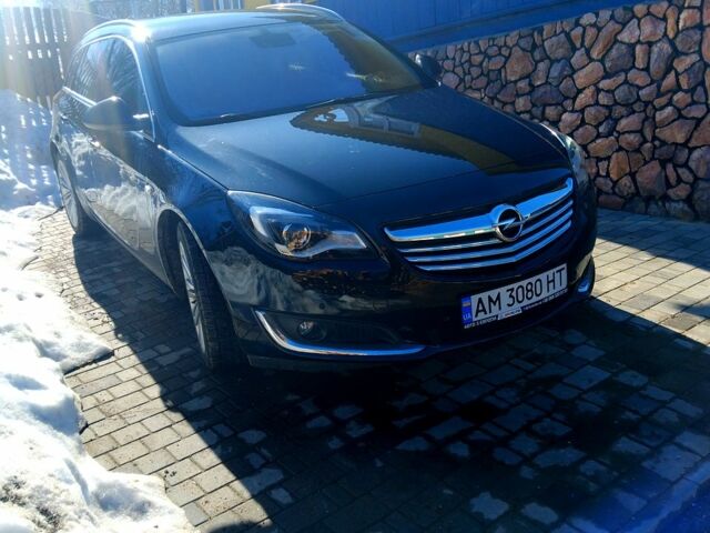 Чорний Опель Інсігнія, об'ємом двигуна 2 л та пробігом 192 тис. км за 11000 $, фото 1 на Automoto.ua