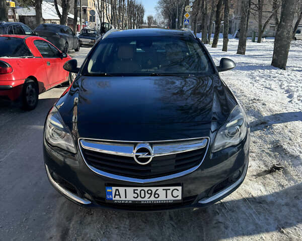 Чорний Опель Інсігнія, об'ємом двигуна 2 л та пробігом 256 тис. км за 10500 $, фото 1 на Automoto.ua