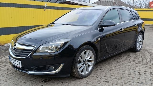 Черный Опель Инсигния, объемом двигателя 1.96 л и пробегом 250 тыс. км за 10400 $, фото 1 на Automoto.ua