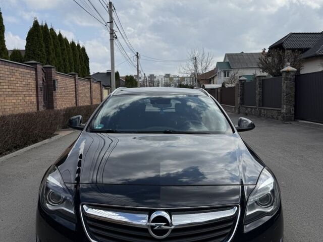 Чорний Опель Інсігнія, об'ємом двигуна 2 л та пробігом 241 тис. км за 8650 $, фото 1 на Automoto.ua