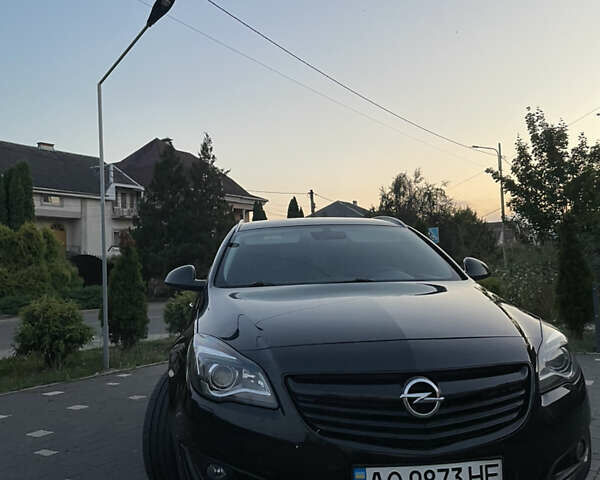 Черный Опель Инсигния, объемом двигателя 1.96 л и пробегом 330 тыс. км за 9000 $, фото 1 на Automoto.ua