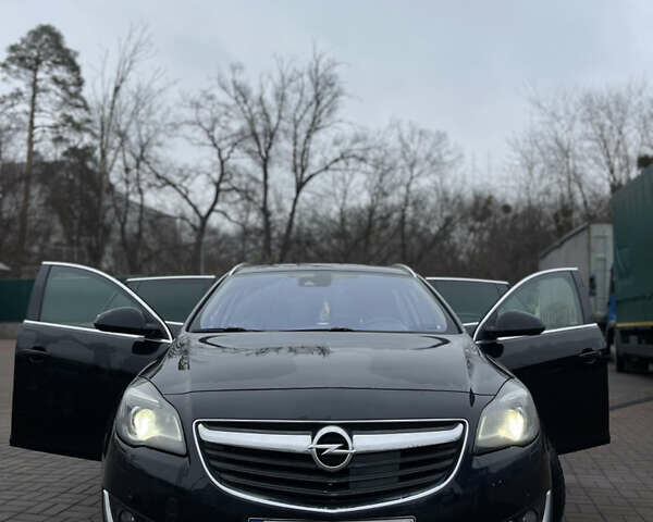Чорний Опель Інсігнія, об'ємом двигуна 2 л та пробігом 236 тис. км за 8000 $, фото 1 на Automoto.ua