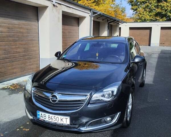 Чорний Опель Інсігнія, об'ємом двигуна 1.6 л та пробігом 225 тис. км за 12200 $, фото 1 на Automoto.ua