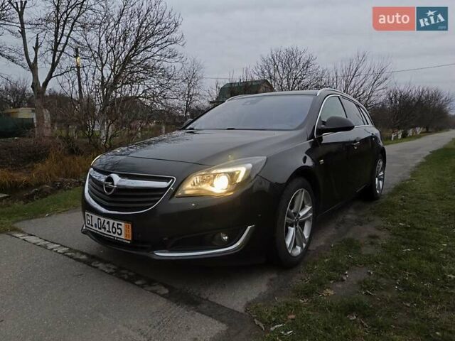 Черный Опель Инсигния, объемом двигателя 1.96 л и пробегом 255 тыс. км за 10999 $, фото 1 на Automoto.ua