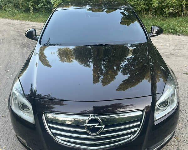 Коричневый Опель Инсигния, объемом двигателя 1.6 л и пробегом 215 тыс. км за 7400 $, фото 1 на Automoto.ua