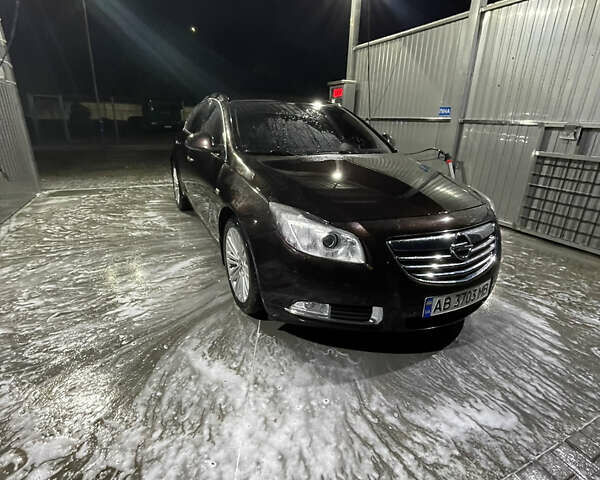 Коричневый Опель Инсигния, объемом двигателя 1.6 л и пробегом 148 тыс. км за 9800 $, фото 1 на Automoto.ua