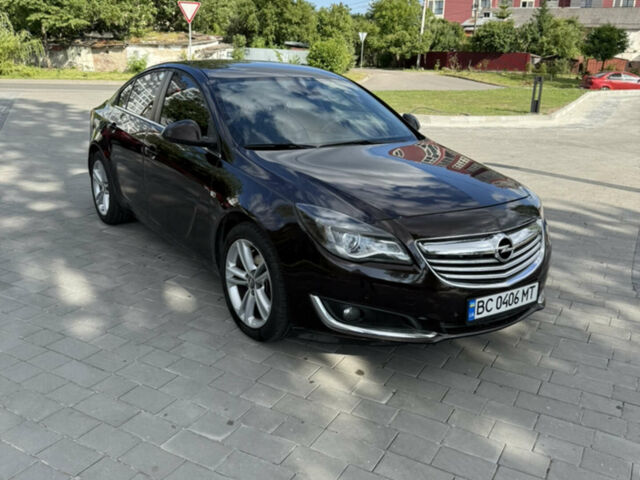 Коричневий Опель Інсігнія, об'ємом двигуна 2 л та пробігом 194 тис. км за 10350 $, фото 1 на Automoto.ua