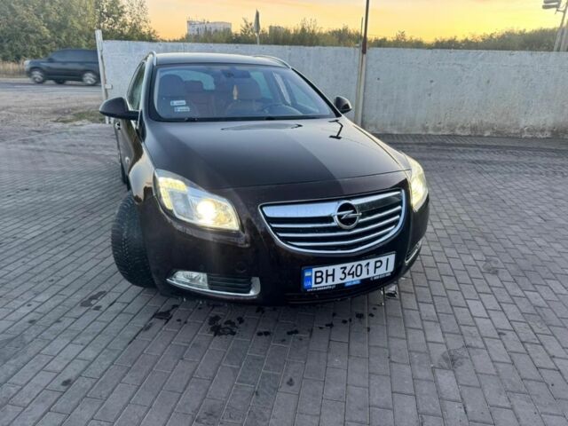 Коричневый Опель Инсигния, объемом двигателя 2 л и пробегом 250 тыс. км за 6000 $, фото 1 на Automoto.ua