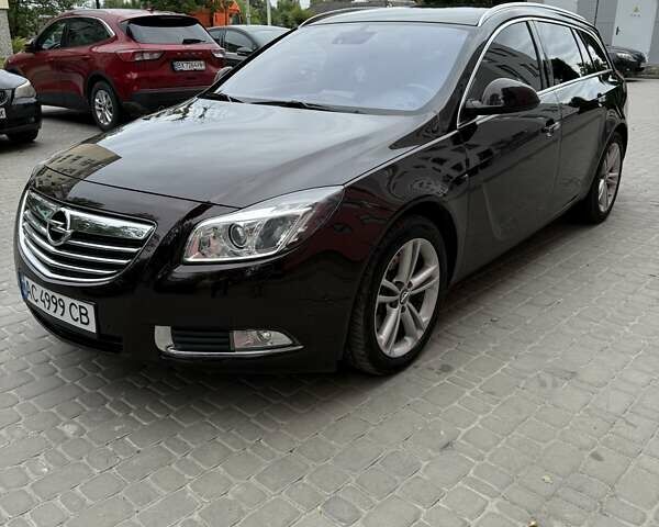 Коричневий Опель Інсігнія, об'ємом двигуна 1.96 л та пробігом 251 тис. км за 10399 $, фото 1 на Automoto.ua
