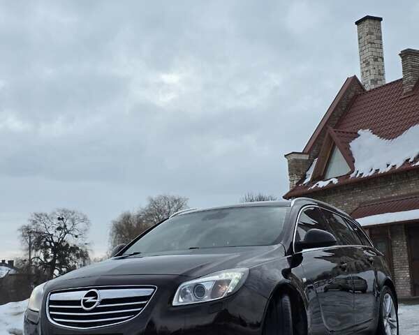 Коричневий Опель Інсігнія, об'ємом двигуна 1.96 л та пробігом 249 тис. км за 8400 $, фото 1 на Automoto.ua