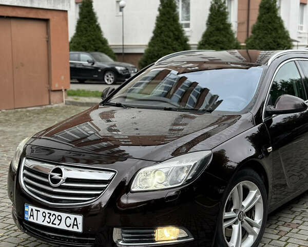 Коричневий Опель Інсігнія, об'ємом двигуна 1.96 л та пробігом 303 тис. км за 6300 $, фото 1 на Automoto.ua
