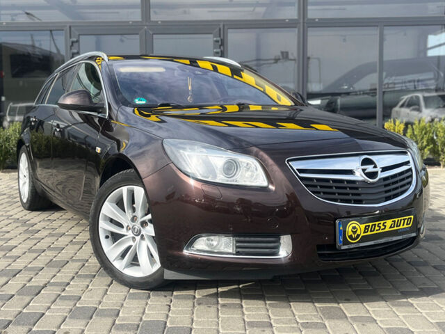 Коричневый Опель Инсигния, объемом двигателя 2 л и пробегом 246 тыс. км за 9600 $, фото 1 на Automoto.ua