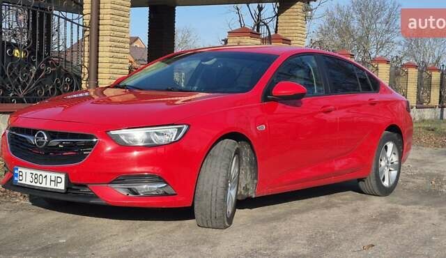 Красный Опель Инсигния, объемом двигателя 1.6 л и пробегом 130 тыс. км за 13999 $, фото 1 на Automoto.ua