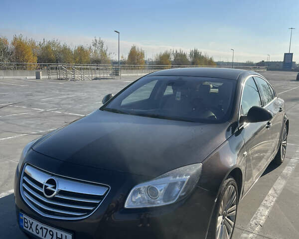 Опель Інсігнія, об'ємом двигуна 2 л та пробігом 284 тис. км за 10500 $, фото 1 на Automoto.ua