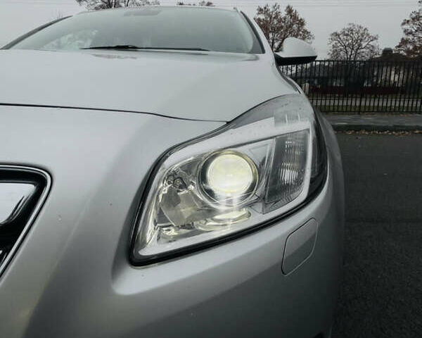 Опель Інсігнія, об'ємом двигуна 2 л та пробігом 327 тис. км за 5400 $, фото 1 на Automoto.ua