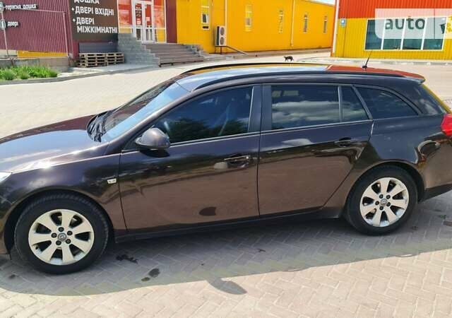 Опель Інсігнія, об'ємом двигуна 2 л та пробігом 428 тис. км за 9000 $, фото 1 на Automoto.ua