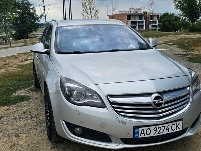 Опель Інсігнія, об'ємом двигуна 2 л та пробігом 358 тис. км за 9000 $, фото 1 на Automoto.ua