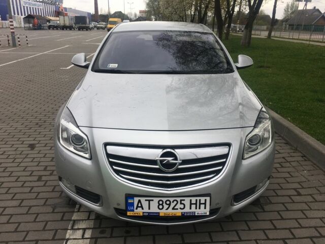 Серый Опель Инсигния, объемом двигателя 1.8 л и пробегом 100 тыс. км за 5700 $, фото 1 на Automoto.ua