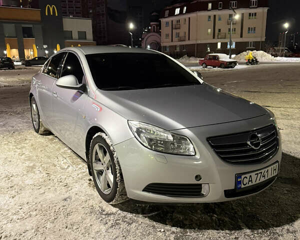 Сірий Опель Інсігнія, об'ємом двигуна 1.96 л та пробігом 344 тис. км за 6000 $, фото 1 на Automoto.ua