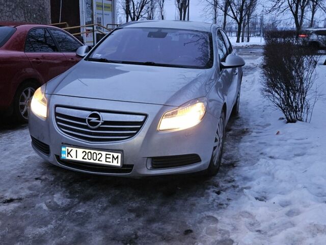 Серый Опель Инсигния, объемом двигателя 2 л и пробегом 233 тыс. км за 7450 $, фото 1 на Automoto.ua