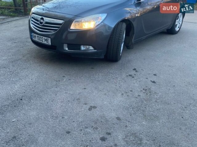 Серый Опель Инсигния, объемом двигателя 1.96 л и пробегом 280 тыс. км за 6000 $, фото 1 на Automoto.ua