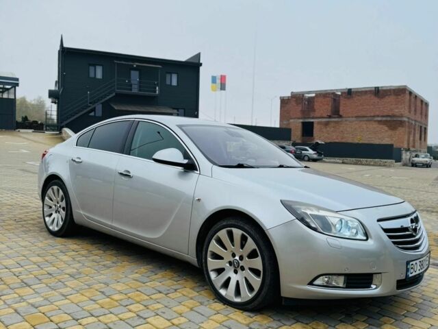 Опель Інсігнія 2009 у Чорткові на Automoto.ua Сірий Опель Інсігнія, об'ємом двигуна 2 л та пробігом 200 тис. км за 8800 $, фото 1 на Automoto.ua