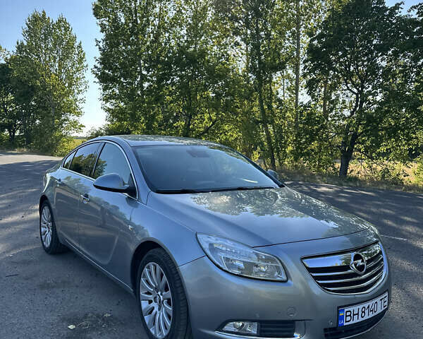 Сірий Опель Інсігнія, об'ємом двигуна 1.96 л та пробігом 258 тис. км за 8400 $, фото 1 на Automoto.ua