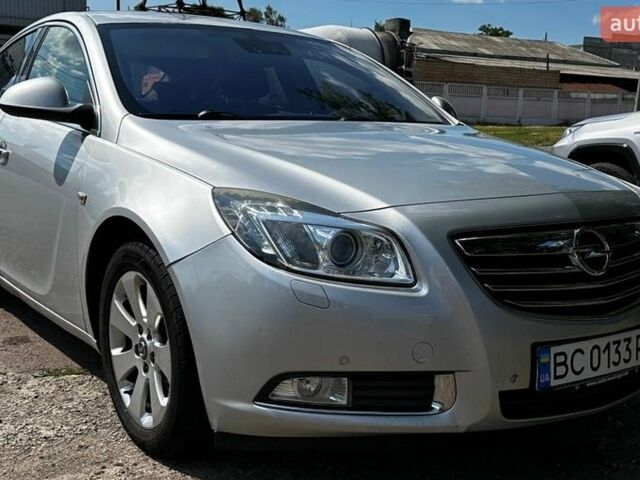 Сірий Опель Інсігнія, об'ємом двигуна 1.96 л та пробігом 303 тис. км за 8350 $, фото 1 на Automoto.ua