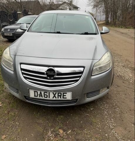 Сірий Опель Інсігнія, об'ємом двигуна 2 л та пробігом 320 тис. км за 3228 $, фото 1 на Automoto.ua