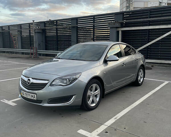 Серый Опель Инсигния, объемом двигателя 1.36 л и пробегом 1 тыс. км за 18500 $, фото 1 на Automoto.ua