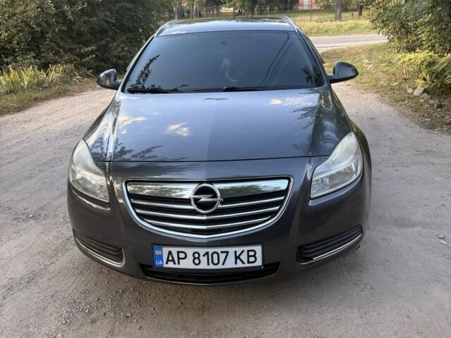 Серый Опель Инсигния, объемом двигателя 1.8 л и пробегом 150 тыс. км за 6432 $, фото 1 на Automoto.ua