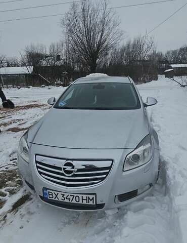 Серый Опель Инсигния, объемом двигателя 2 л и пробегом 280 тыс. км за 5000 $, фото 1 на Automoto.ua