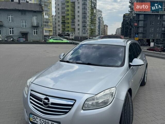Серый Опель Инсигния, объемом двигателя 1.96 л и пробегом 219 тыс. км за 6300 $, фото 1 на Automoto.ua