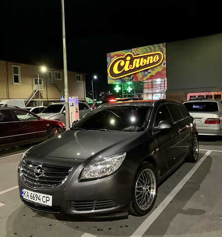 Серый Опель Инсигния, объемом двигателя 2 л и пробегом 235 тыс. км за 7800 $, фото 1 на Automoto.ua