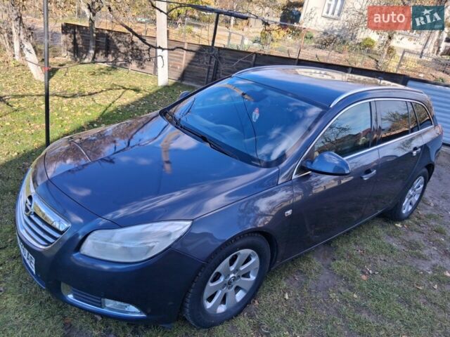 Сірий Опель Інсігнія, об'ємом двигуна 2 л та пробігом 320 тис. км за 6500 $, фото 1 на Automoto.ua
