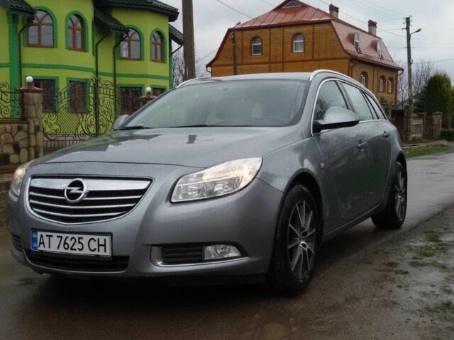 Сірий Опель Інсігнія, об'ємом двигуна 2 л та пробігом 225 тис. км за 8500 $, фото 1 на Automoto.ua