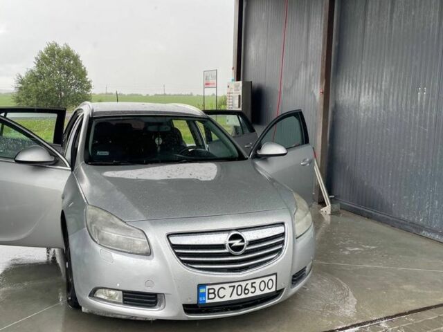 Сірий Опель Інсігнія, об'ємом двигуна 2 л та пробігом 298 тис. км за 5417 $, фото 1 на Automoto.ua