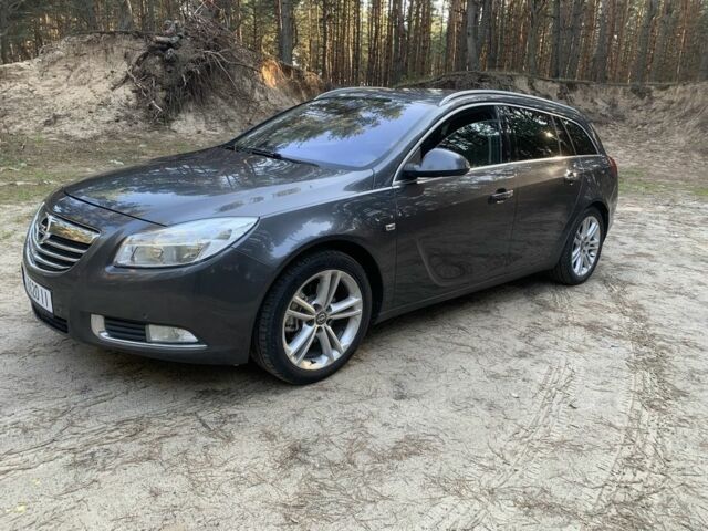 Серый Опель Инсигния, объемом двигателя 2 л и пробегом 276 тыс. км за 7600 $, фото 1 на Automoto.ua