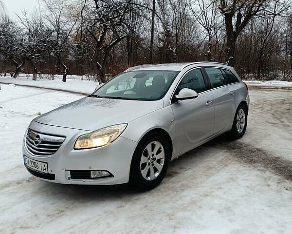 Сірий Опель Інсігнія, об'ємом двигуна 2 л та пробігом 307 тис. км за 6400 $, фото 1 на Automoto.ua
